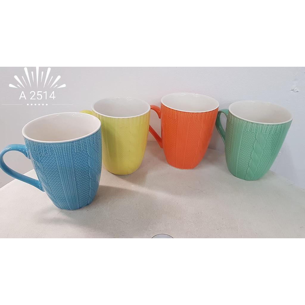 Porzellanbecher in Strickoptik 2514