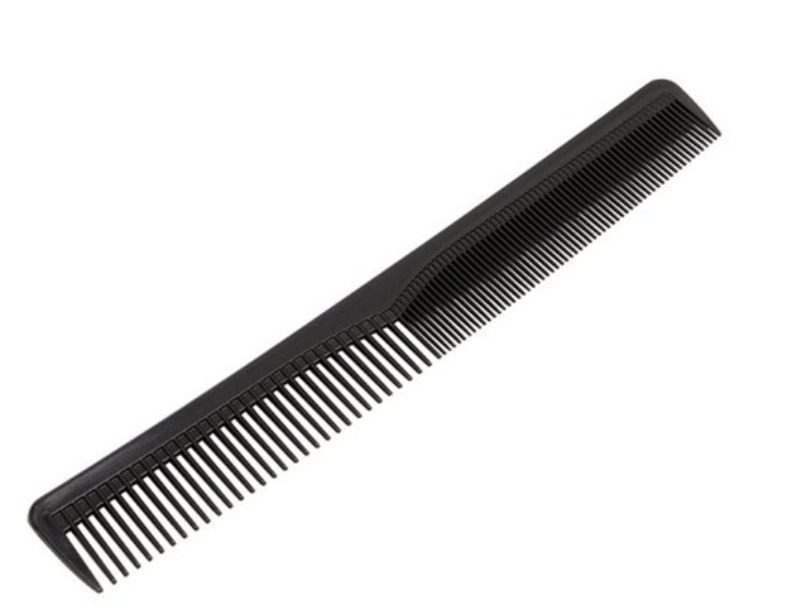 [42221] Haarstyling Kamm